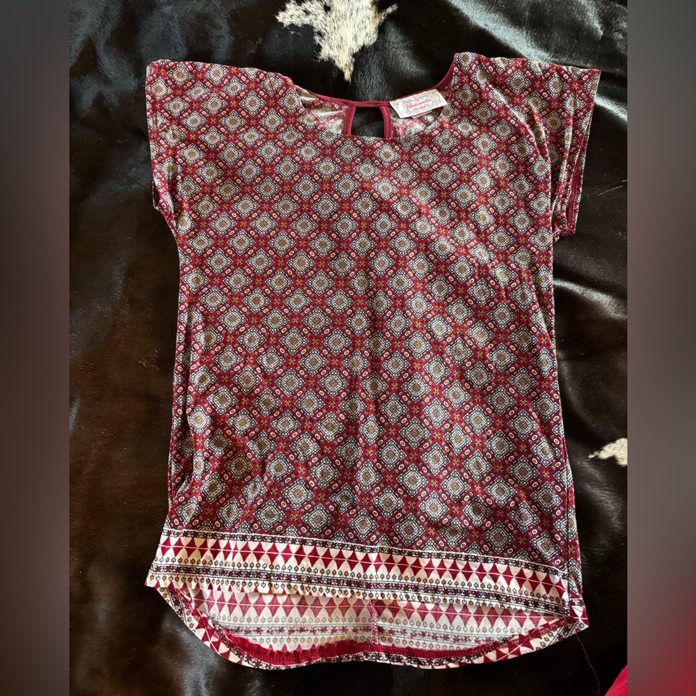 Panhandle Red and White Patterned Top